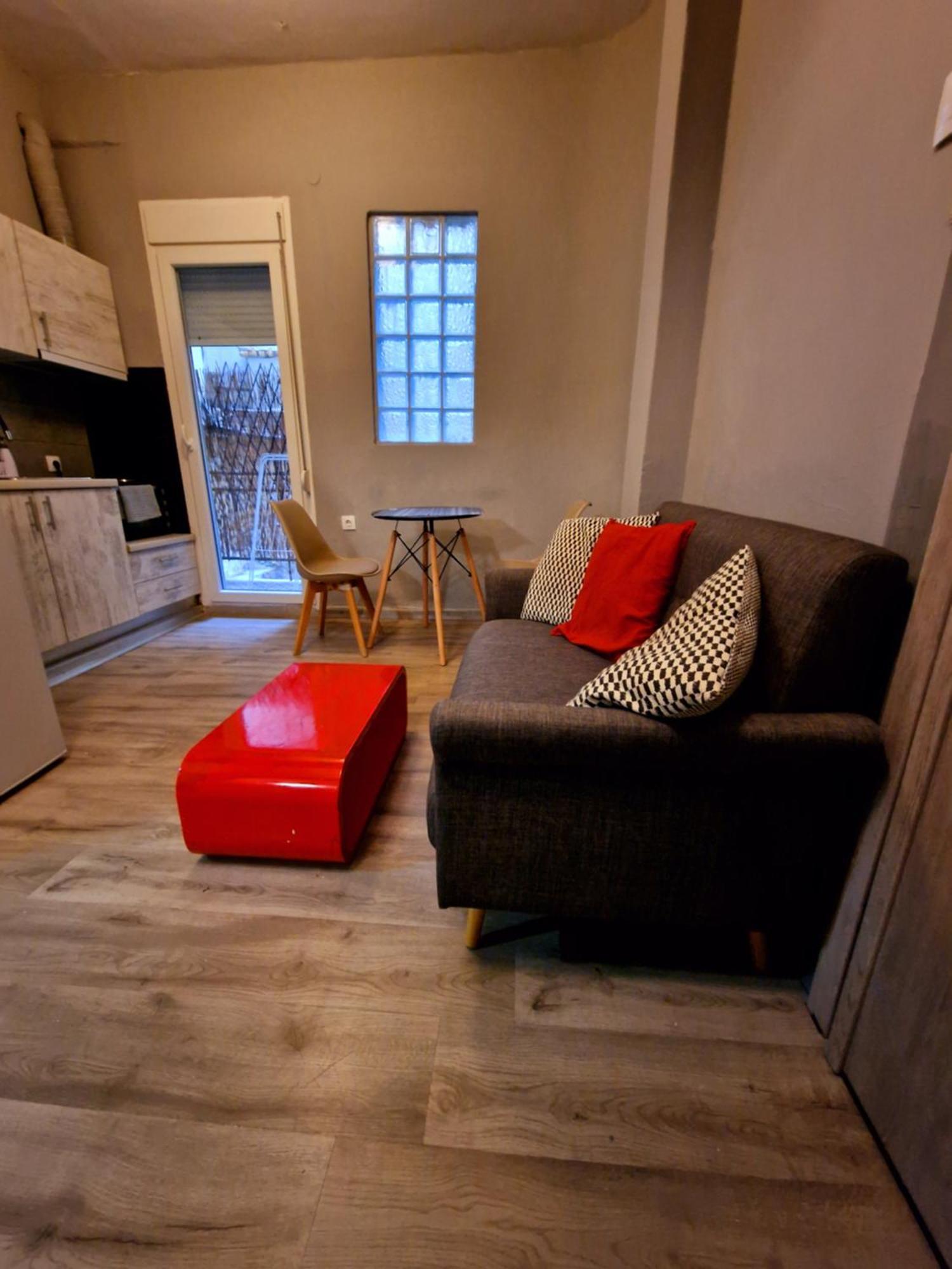 Apartment Closer 