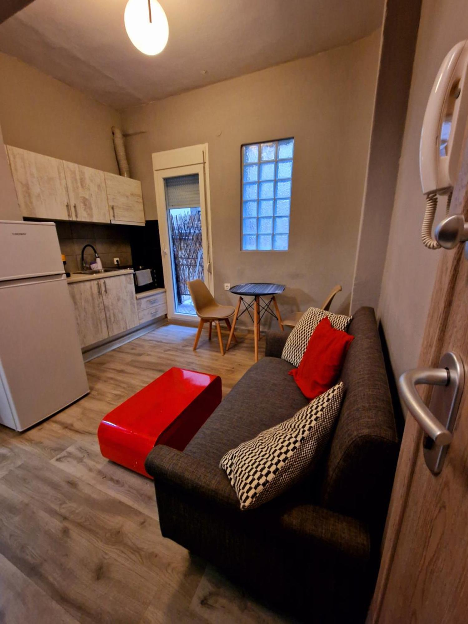 Apartment Closer 