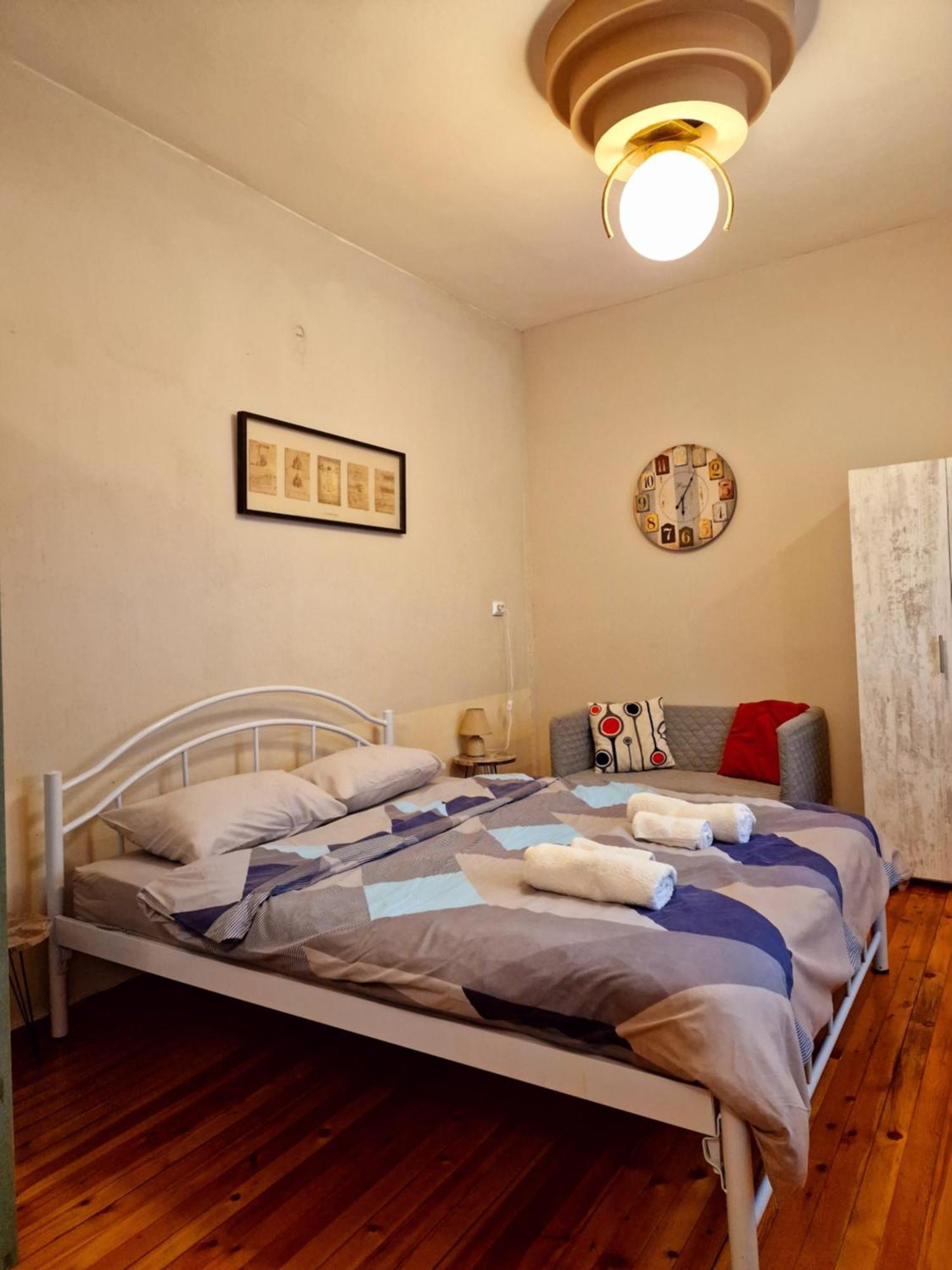 Apartment Closer 