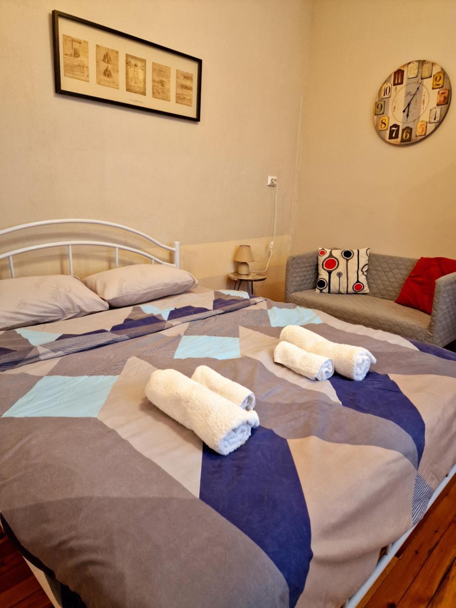 Apartment Closer 